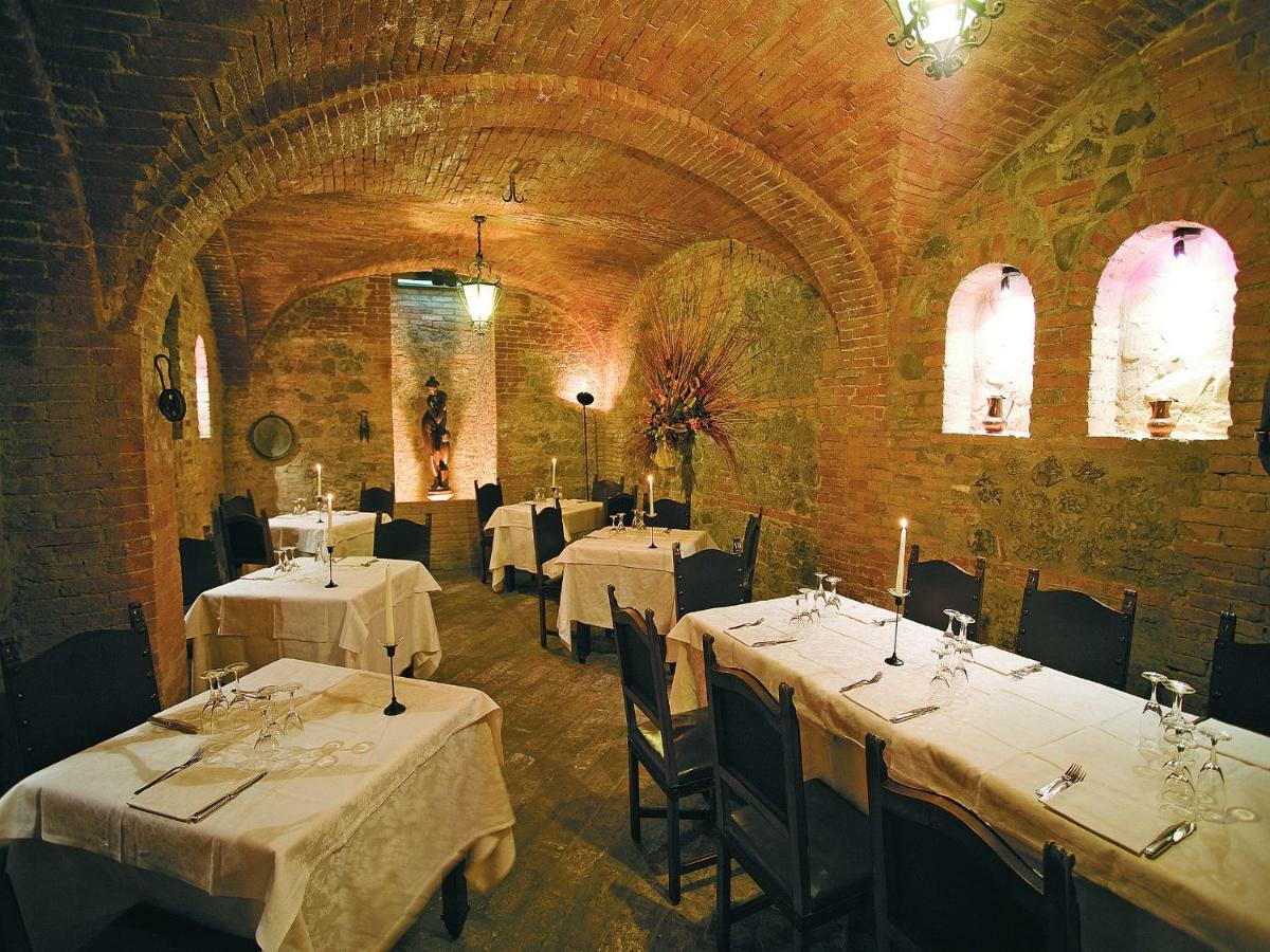 Alla Rocca Hotel Conference & Restaurant Bazzano Exterior photo